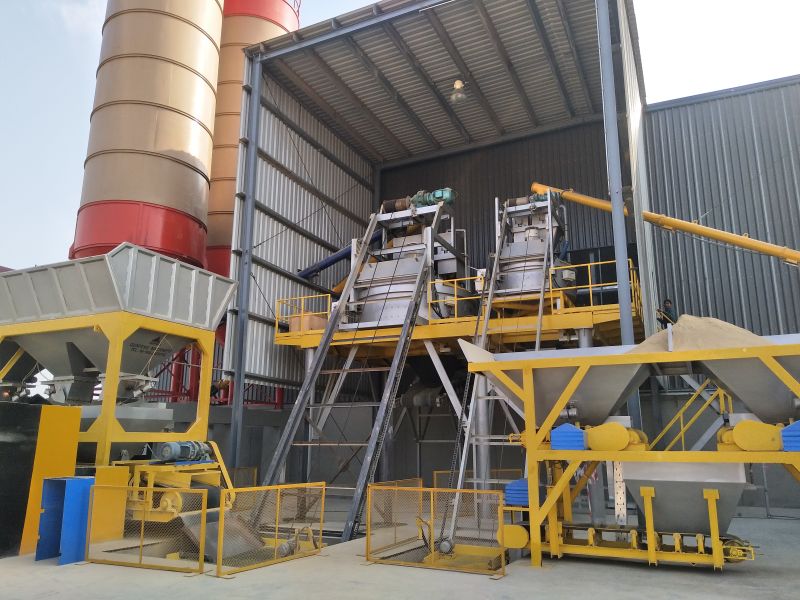 the belt conveyor of the Pakistan's Super-large Fully Automatic Block Making Production Line Penghantar tali pinggang Pakistan yang sangat besar-besaran blok automatik membuat barisan pengeluaran