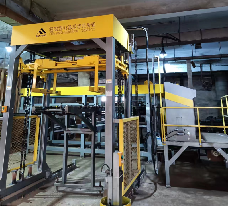 the stacker of the hazardous waste brick manufacturing and heavy metal recycling project in Zhangjiagang, Jiangsu, China. Stacker pembuatan bata sisa berbahaya dan projek kitar semula logam berat di Zhangjiagang, Jiangsu, China.