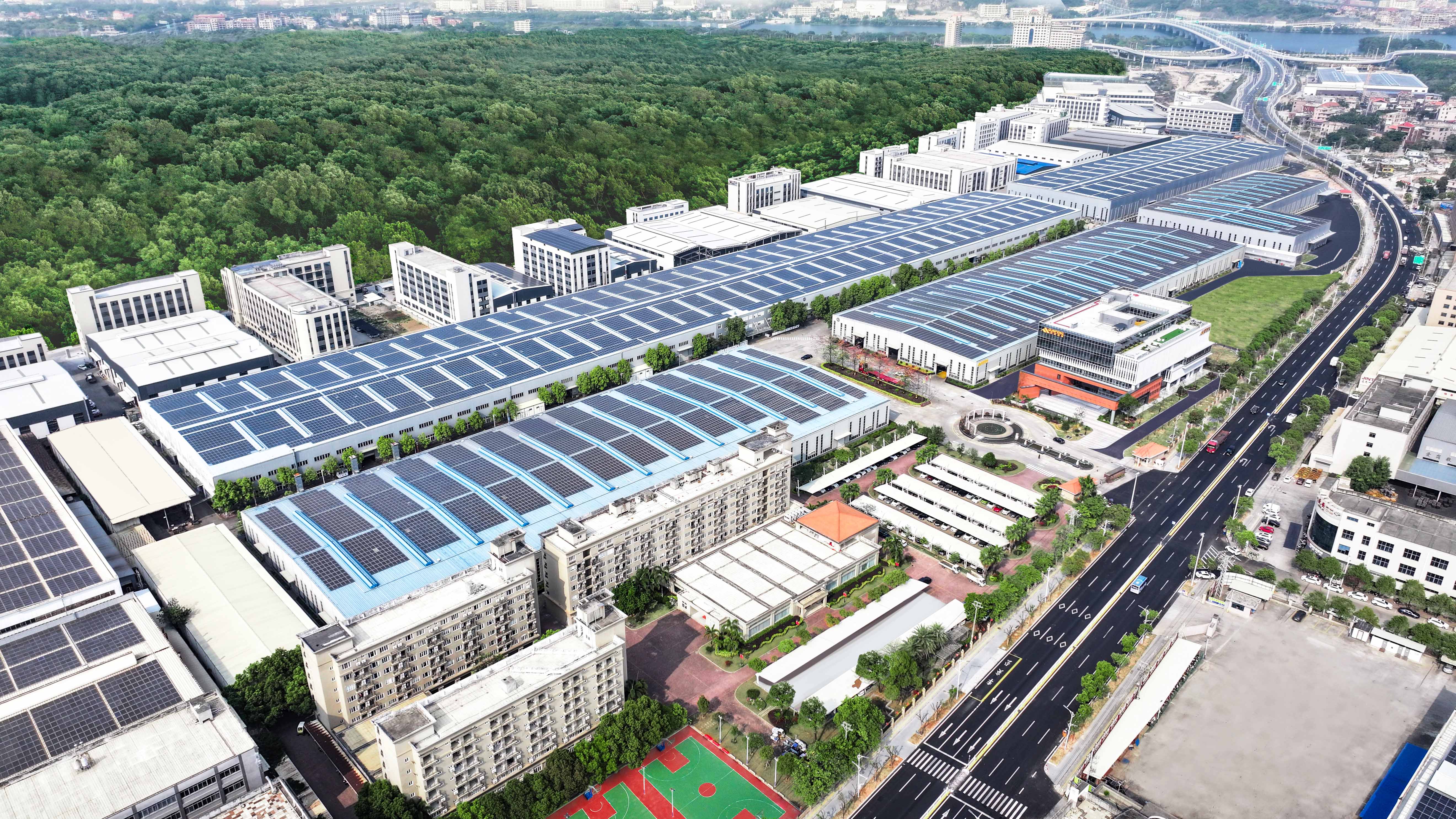 Qunfeng Machinery’s 215,000㎡ digital production base and 33,000㎡ brand headquarters are the largest in the industry. Pangkalan pengeluaran digital Qunfeng Machinery 215,000㎡ dan ibu pejabat jenama 33,000㎡ adalah yang terbesar dalam industri.