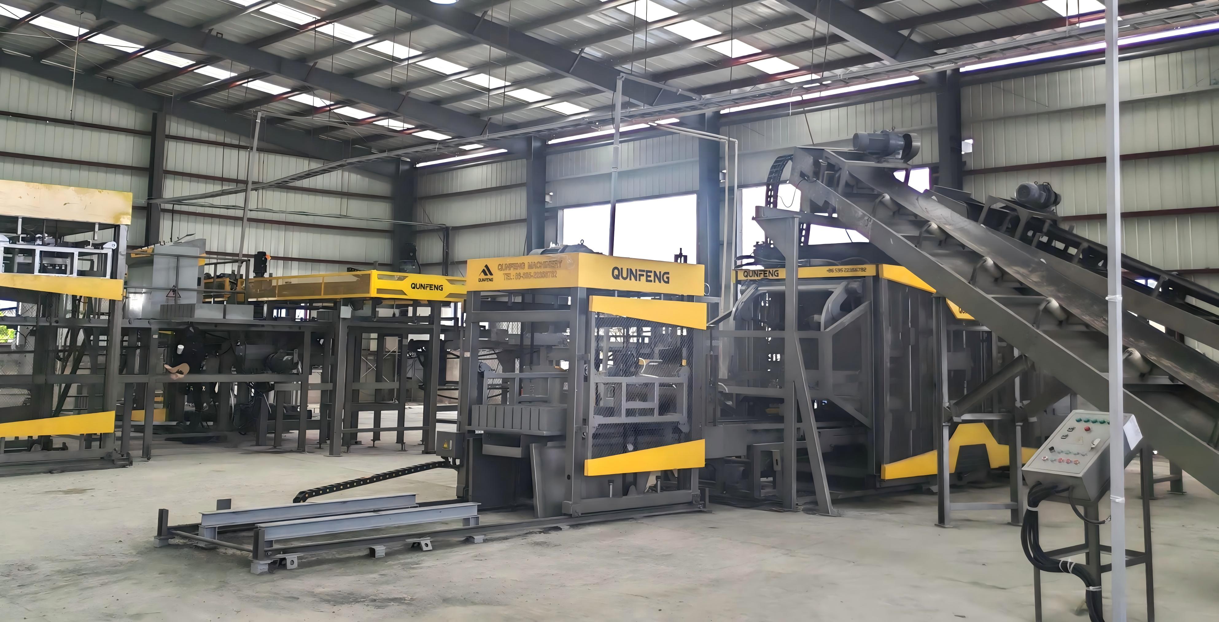 Qunfeng Machinery’s fully automatic concrete product production line for a South American client. Barisan pengeluaran produk konkrit automatik sepenuhnya Qunfeng Machinery untuk pelanggan Amerika Selatan.
