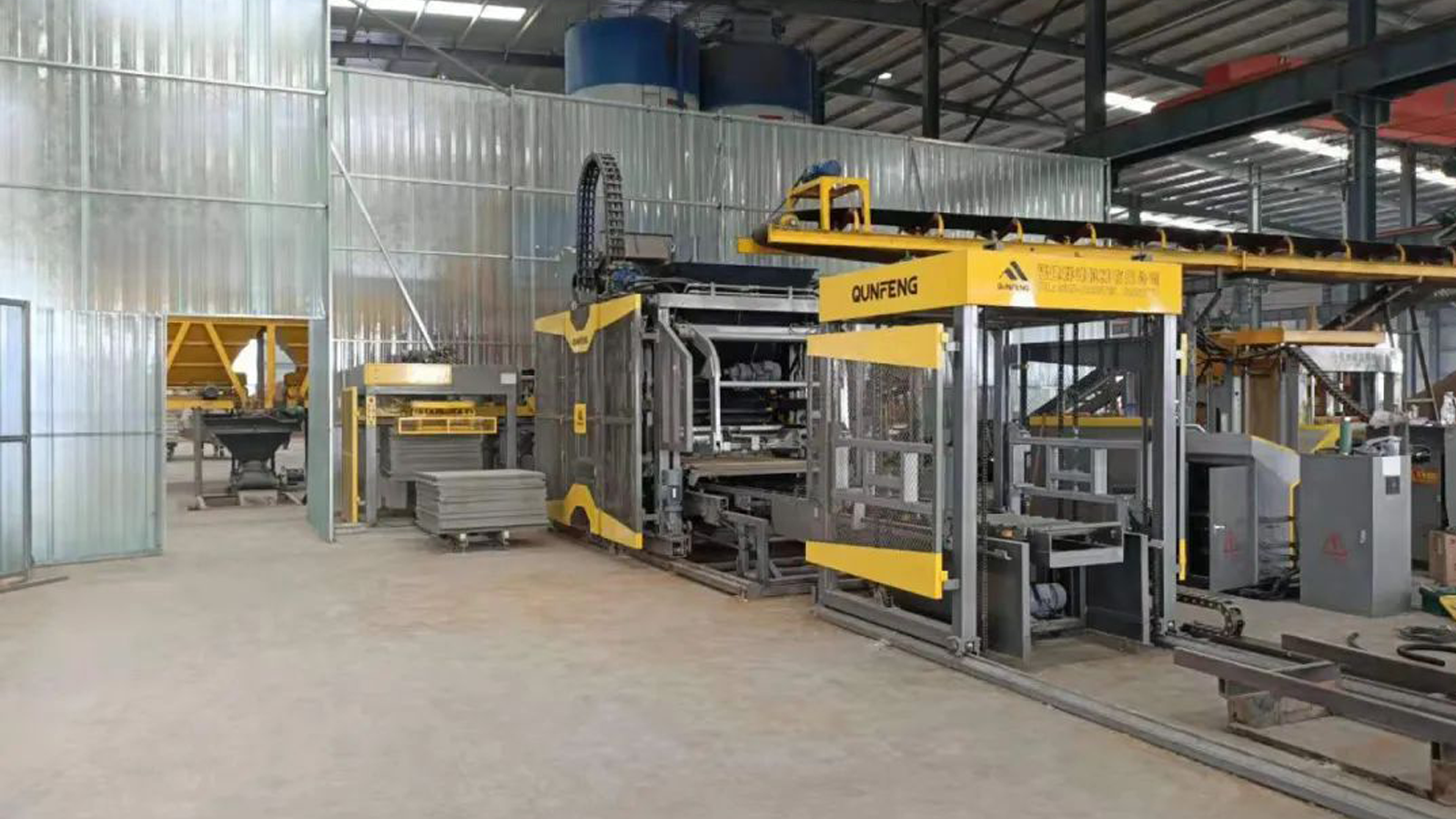Barisan pengeluaran blok automatik sepenuhnya untuk produk konkrit kekuatan tinggi dan jubin lantai terrazzo di anhui