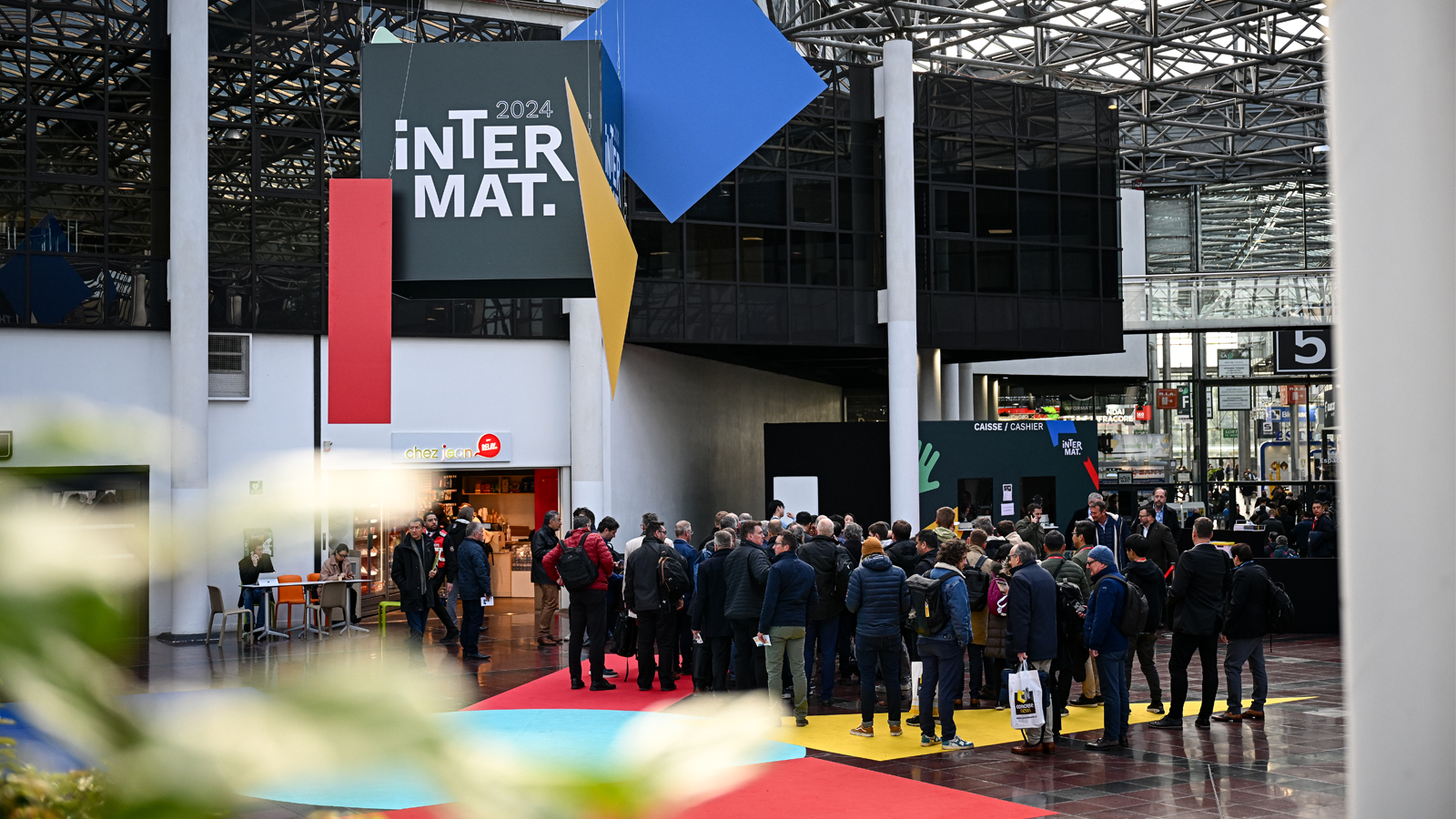 Debut yang menakjubkan! Jentera Qunfeng membuat penampilan yang mempesona di Pameran Jentera Kejuruteraan Antarabangsa Paris