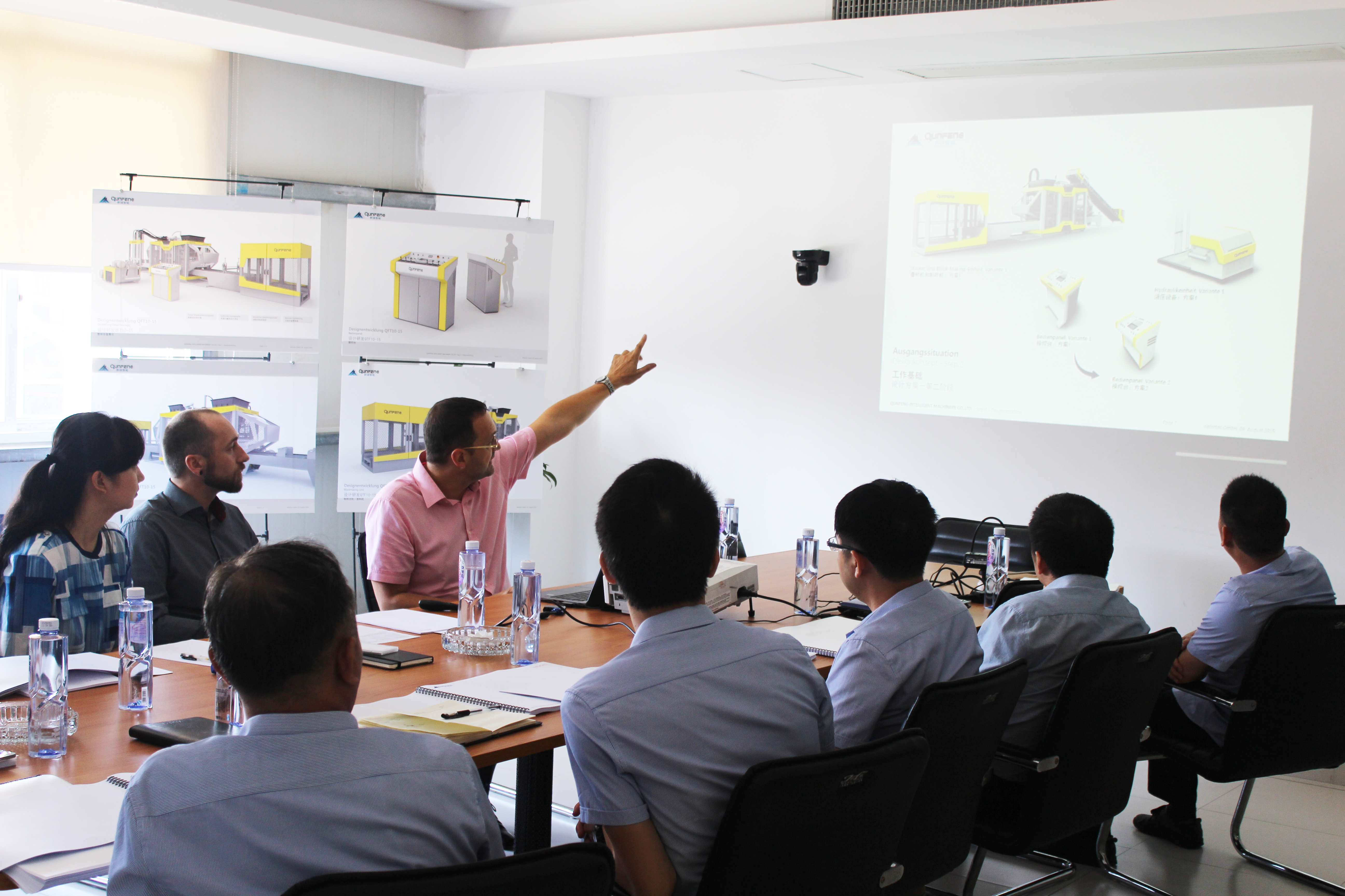 群峰机械研发团队