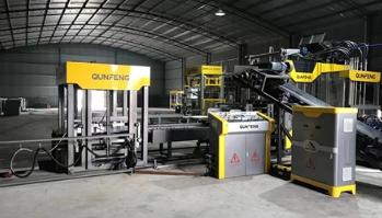 Mesin Pembuat Blok Automatik