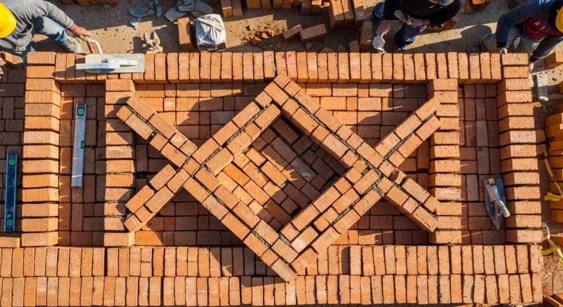 Mesin Pengeluaran Blok Getaran: Kawalan Getaran Lebih Pintar Untuk Output Konkrit Berketumpatan Lebih Tinggi